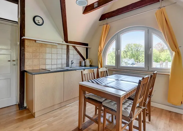 Grand - Baltic Attic Classic Loft In Apartment *